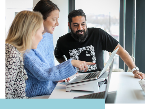 Colleagues working together